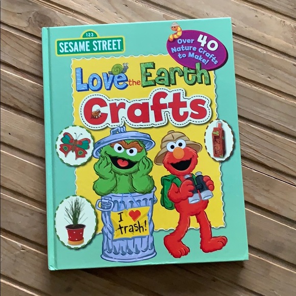 2 Sesame Street Craft Books - Picture 2 of 9
